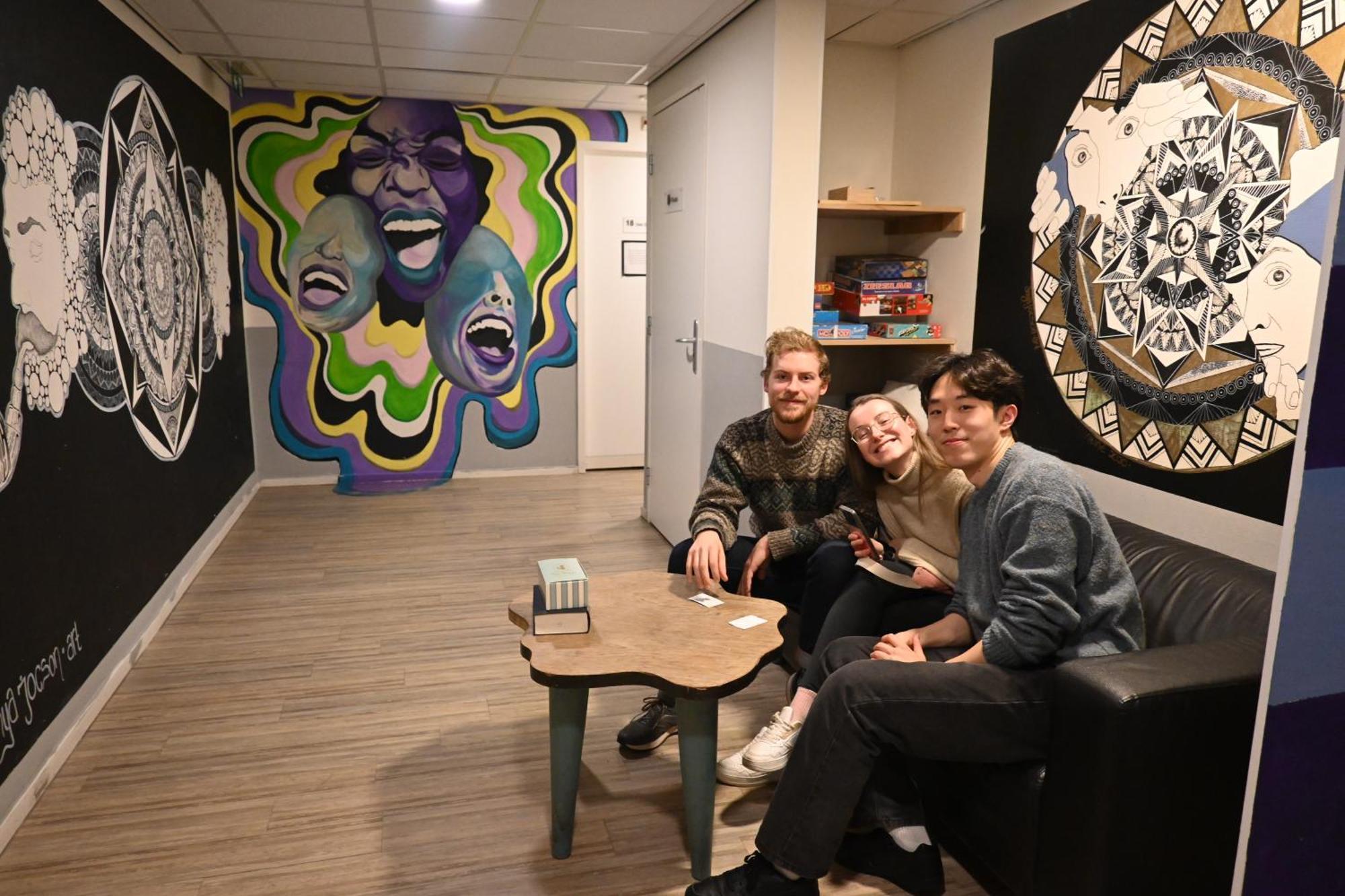 Dutchies Hostel Amsterdam Exterior photo