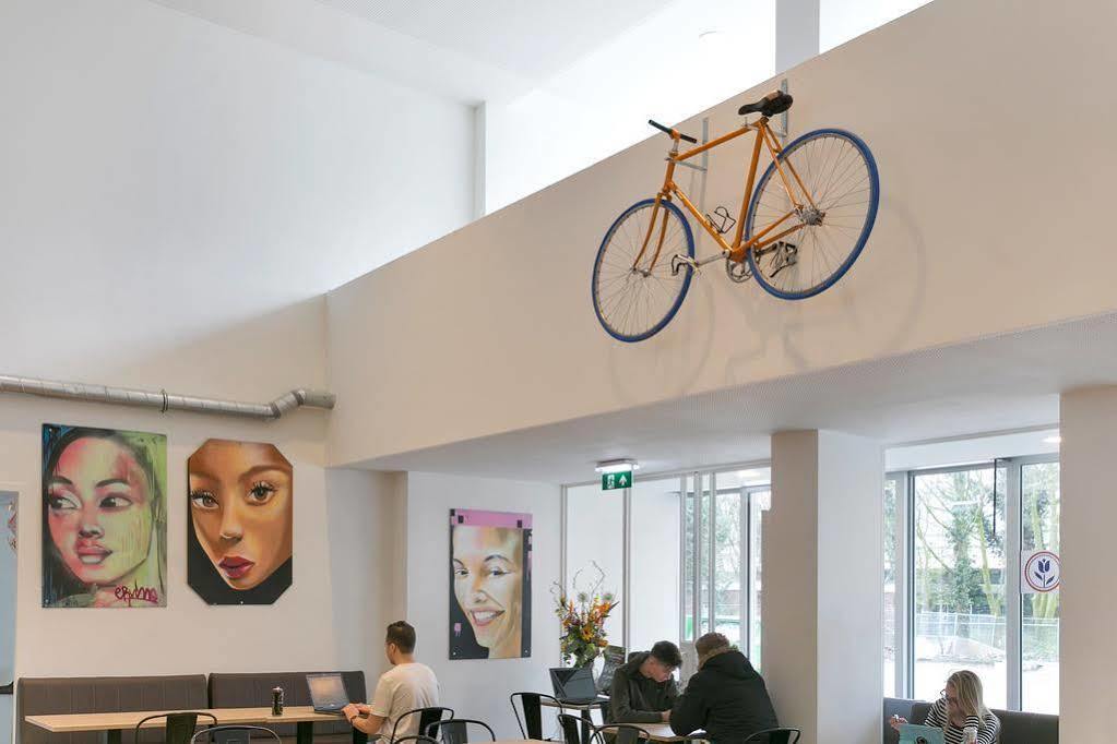 Dutchies Hostel Amsterdam Exterior photo